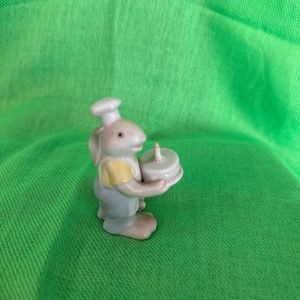 Fitz and Floyd porcelain figurine, Birthday Bunny